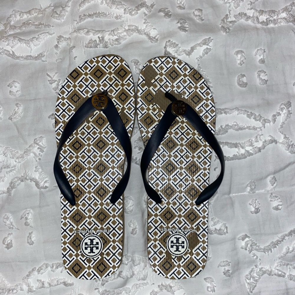 TORY BURCH FLIP FLOPS